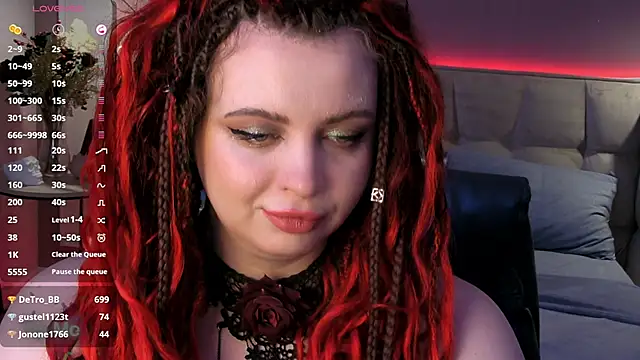 Miss_Maya_Mils webcam