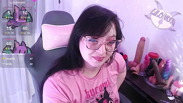 LiloMoon69 webcam