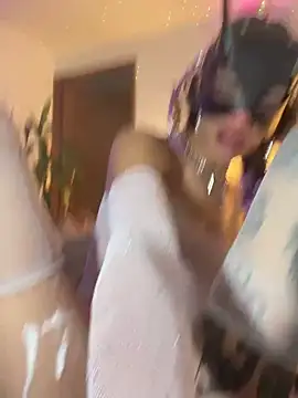 lia_valmont - Lia_Valmont's free webcam - UK Sex Cams