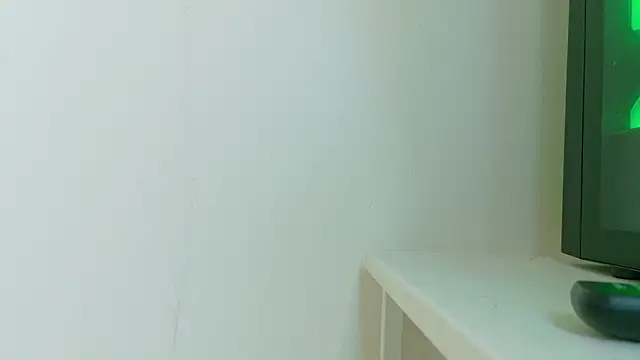 ririibrunette__ - RiriiBrunette__'s free webcam - UK Sex Cams