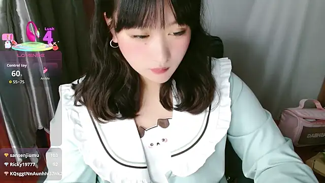 美女sallybing在线直播