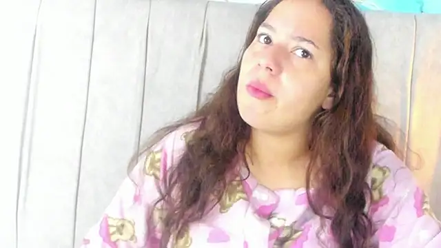 musa_levass_happy webcam