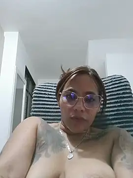 CelesteVega33 webcam