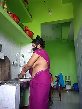 aruna-1 (F young) - Loving person