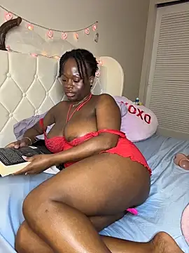 ladiosa_selene webcam