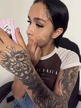 Isabella-Teen webcam