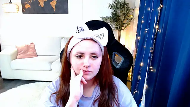 Hennessy_bunny webcam