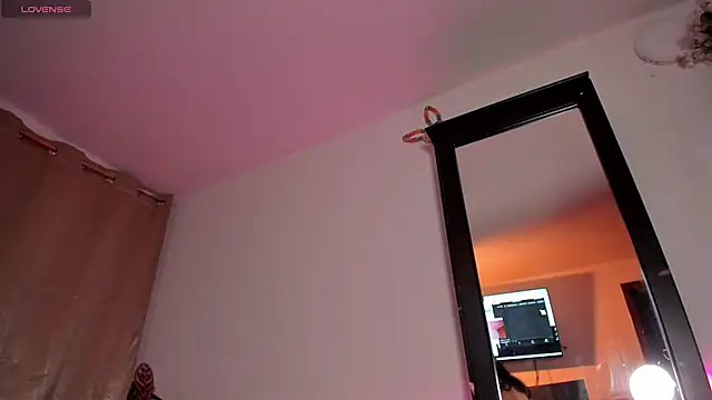 Shophie_thoopson webcam