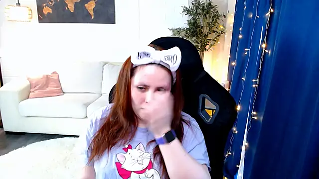 Hennessy_bunny webcam