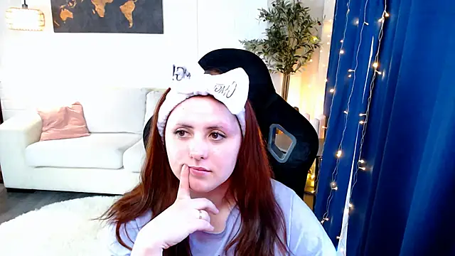 Hennessy_bunny webcam