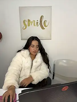 Antonella_Julieta webcam