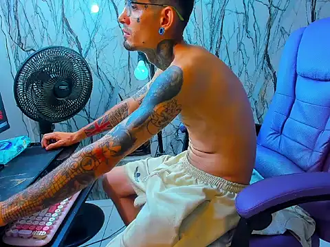 Boy_tatto77 webcam