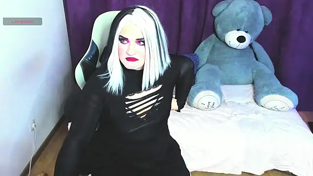 sexxx-queen - Sexxx-queen's free webcam - UK Sex Cams