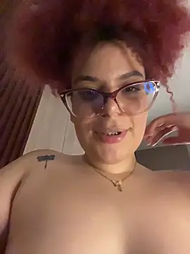Leyah__ webcam