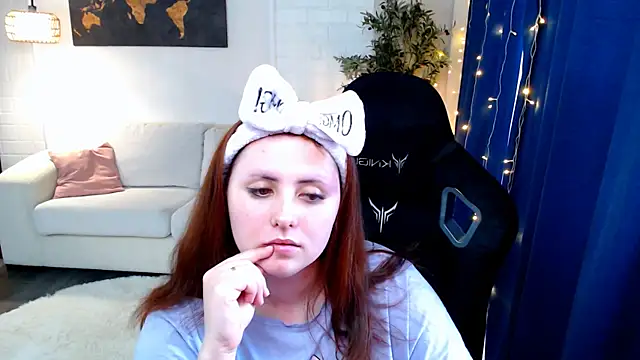 Hennessy_bunny webcam