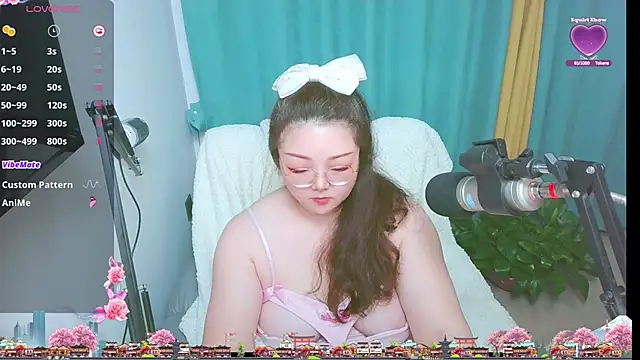 AngelwithEcup webcam