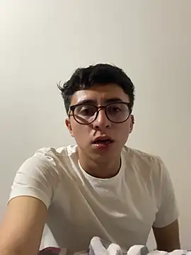 CamiRojas_boy webcam