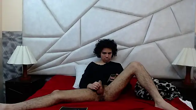 Nyx_and_Arian webcam