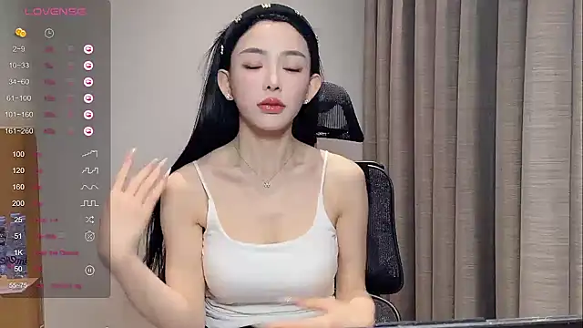 美女kiki-12在线直播