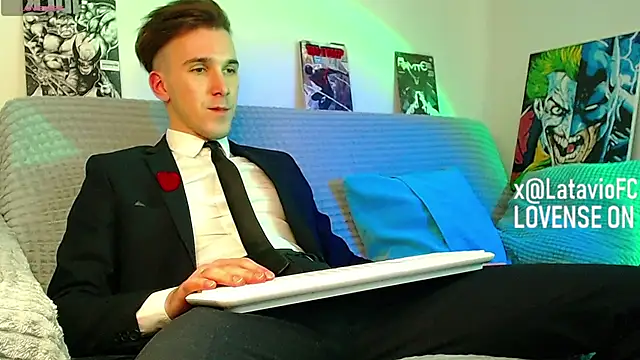 midnighter_ - Midnighter_'s free webcam - UK Sex Cams