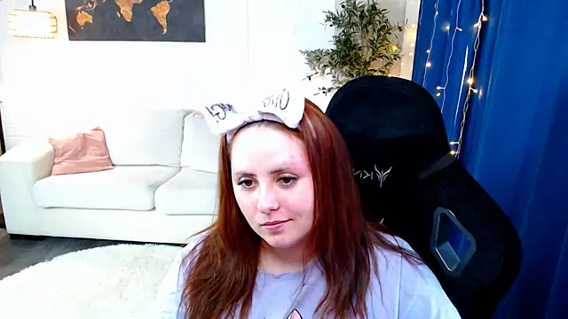 Hennessy_bunny webcam