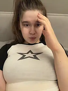 HornyGirlH live sex cam