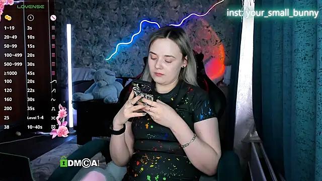 Your_small_bunny webcam