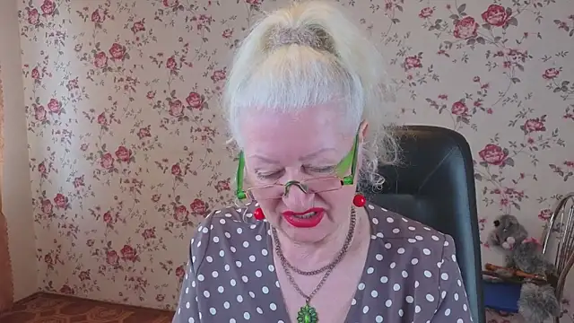 Maya_Mayflower webcam