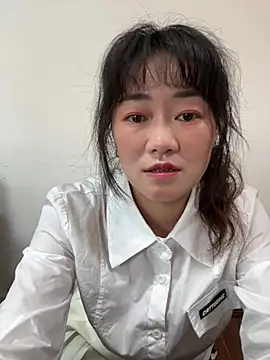 Molly-xiao webcam