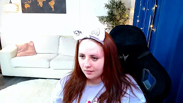 Hennessy_bunny webcam