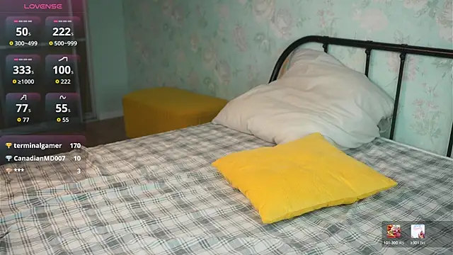 HollieCollelo webcam