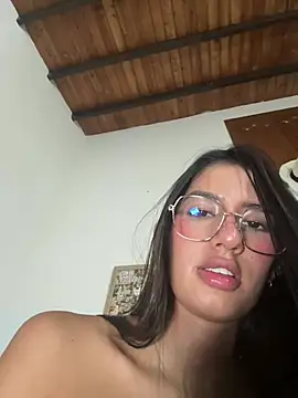 Julieta_Duque - Live Cam