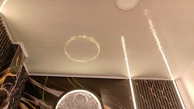 Witch_Scarlet webcam