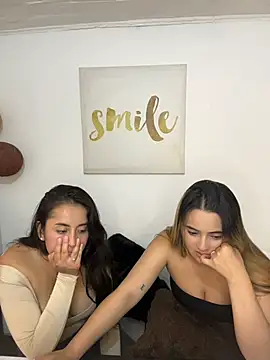 Antonella_Julieta webcam