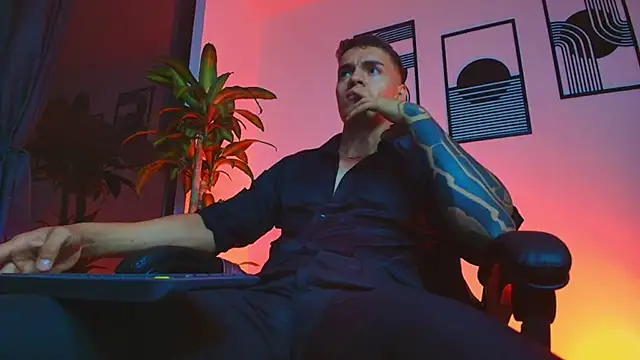 ALPHA_DOMINUS_ webcam