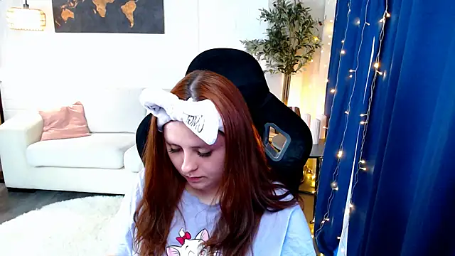 Hennessy_bunny webcam