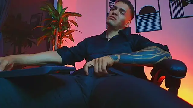 ALPHA_DOMINUS_ webcam