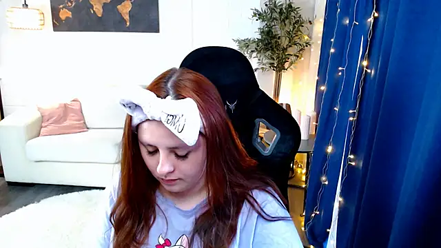 Hennessy_bunny webcam