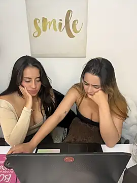 Antonella_Julieta webcam