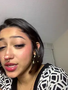 LilithMonette webcam