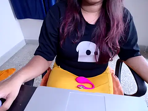 Anjali-Queen webcam