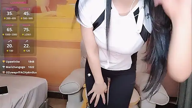 美女Lucky-lulu在线直播