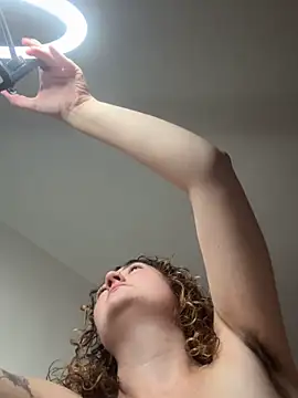 curliegirlie - Curliegirlie's free webcam - UK Sex Cams