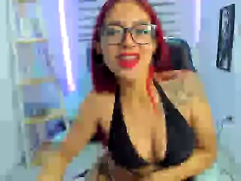 Sara_Red_X webcam