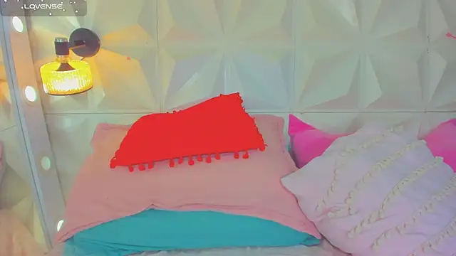 cute_latinaxxx webcam