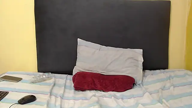 ChubbyBitch26 webcam