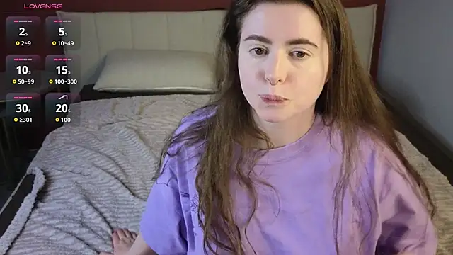 LovingWhisperr webcam