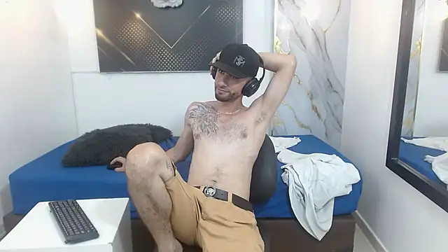 KingOfTemptation webcam