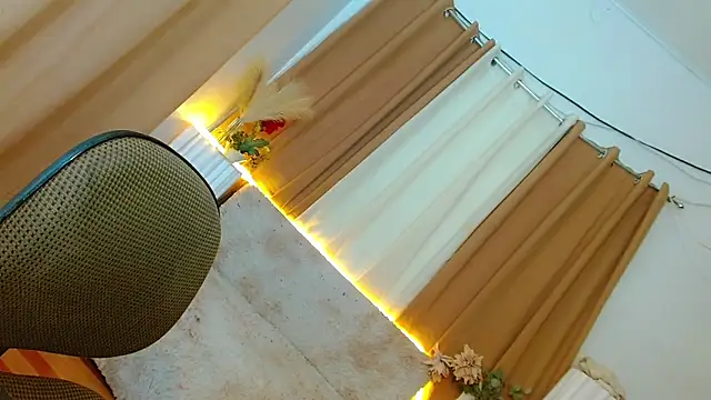 DickforlillyPetite webcam