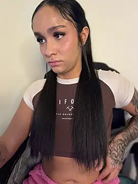 Isabella-Teen webcam